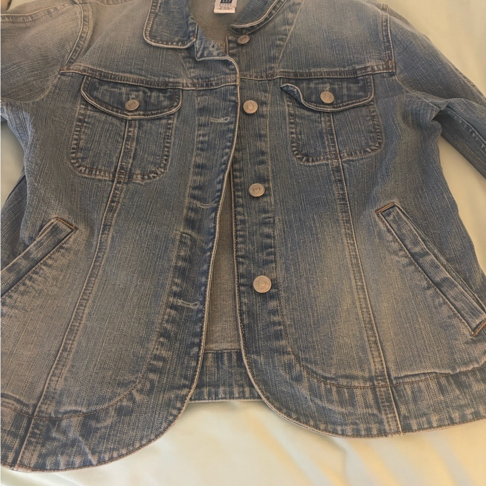 Woman’s GAP size S Jean jacket/ blazer